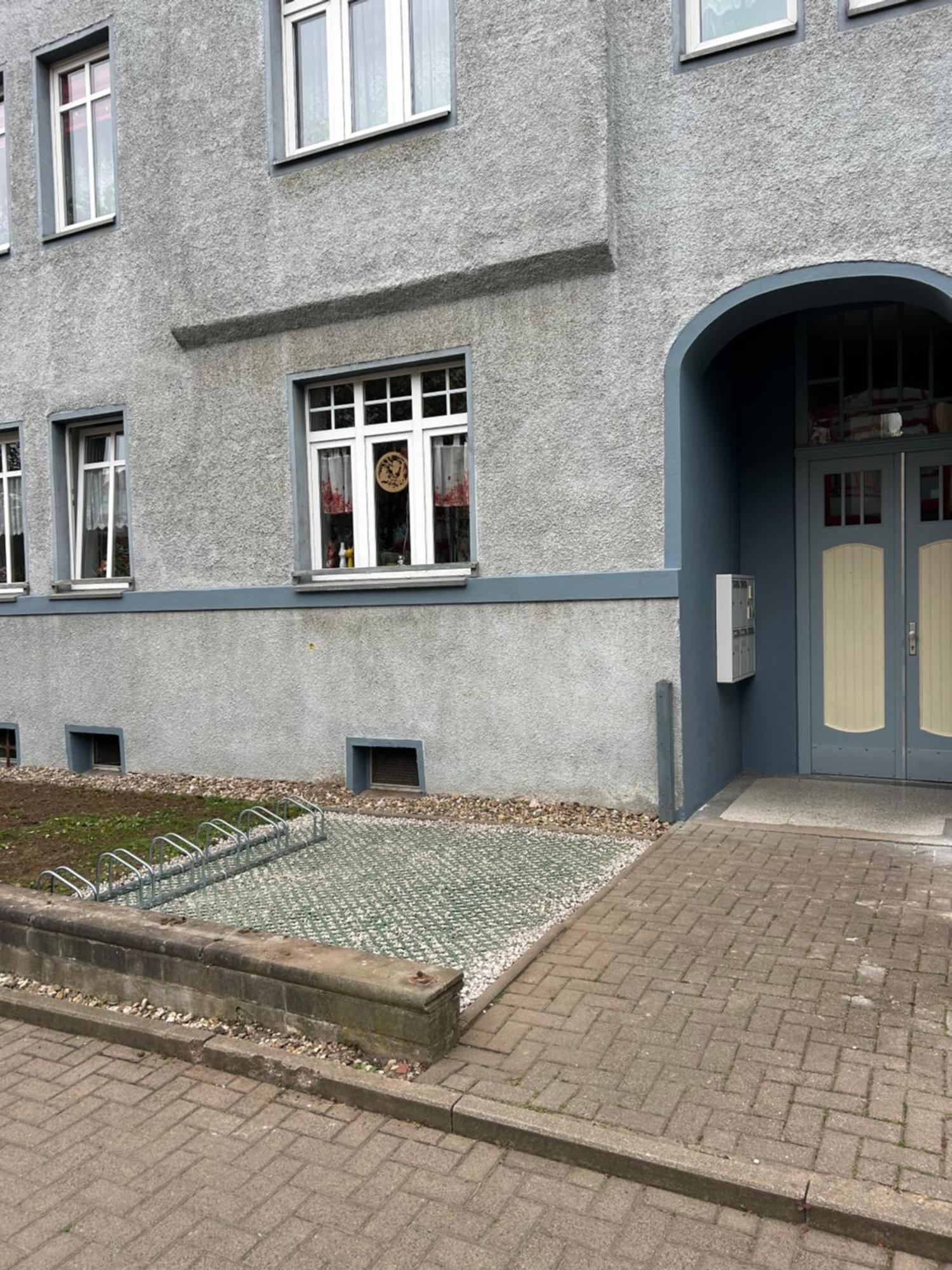 Schoene Neue 4 Zimmer Wohnung Mit Sued-Balkon Bis 8 Personen Наумбург Екстер'єр фото